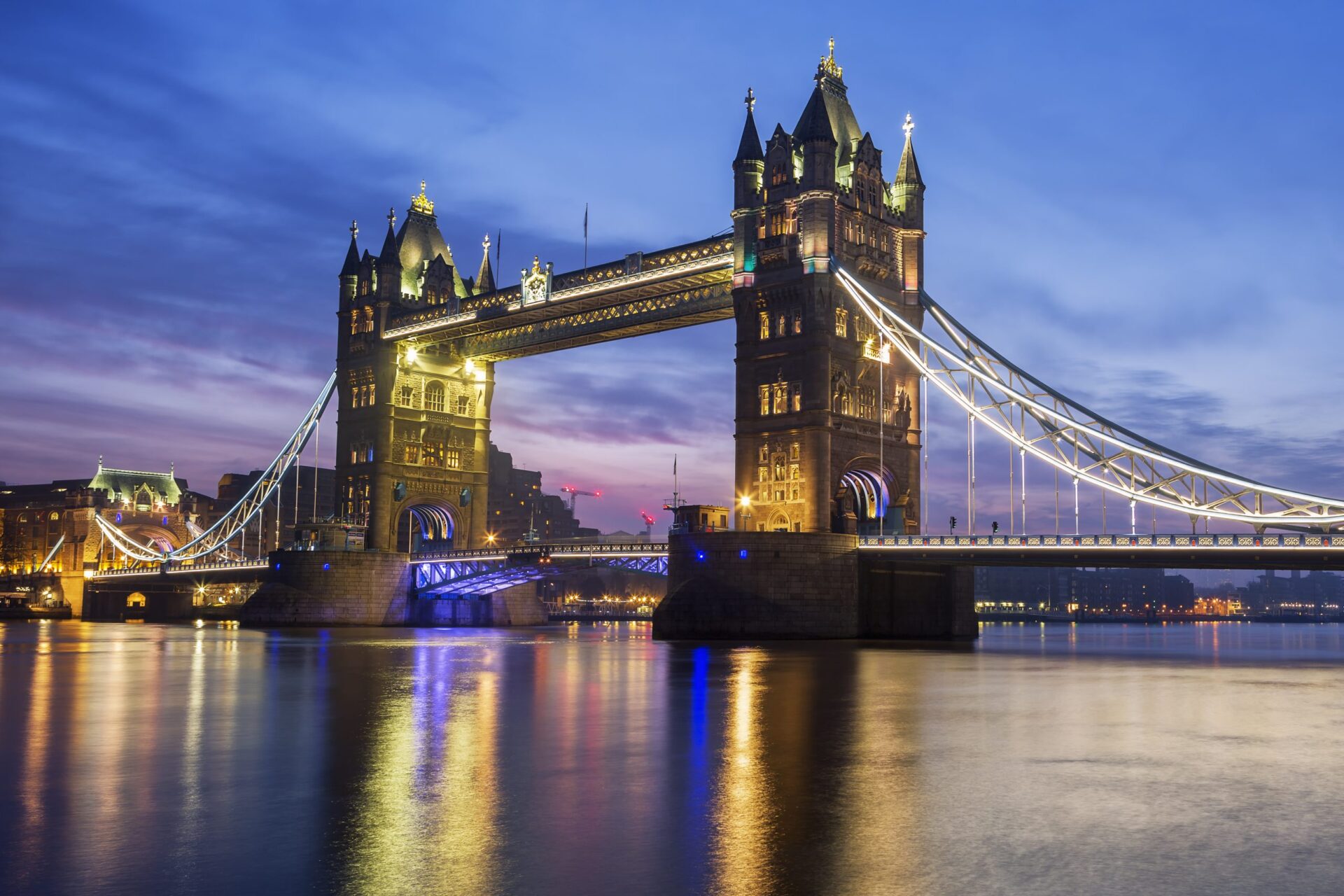 An image of famous-tower-bridge-evening-London-England