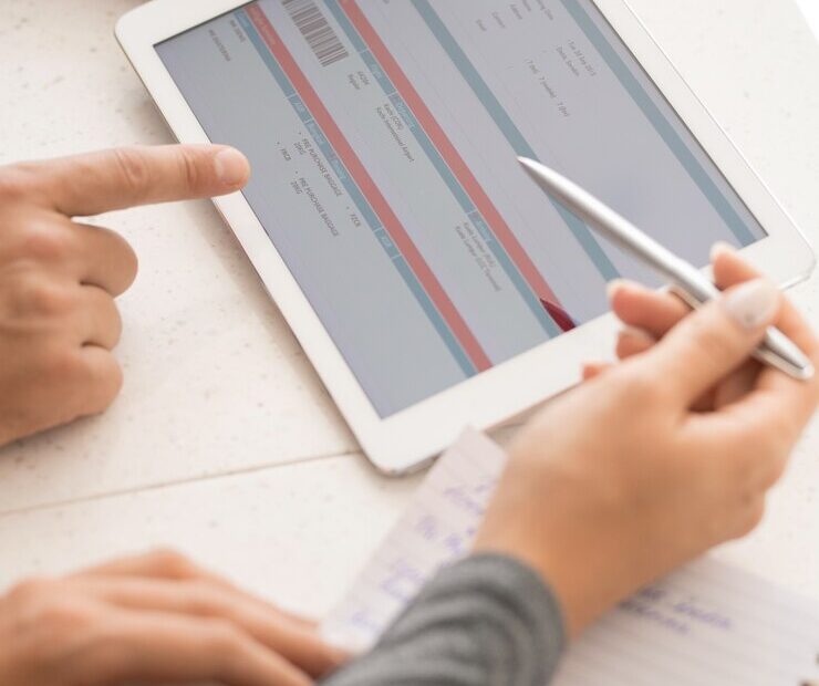 Manual Vs. Digital Vacation Tracker